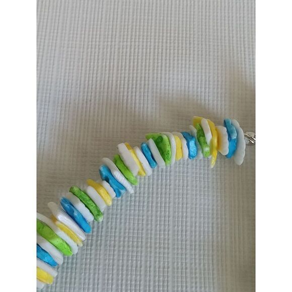 Blue and Green Single Strand Stacked Shell Shard Pieces Choker Style Necklace - Picture 9 of 9